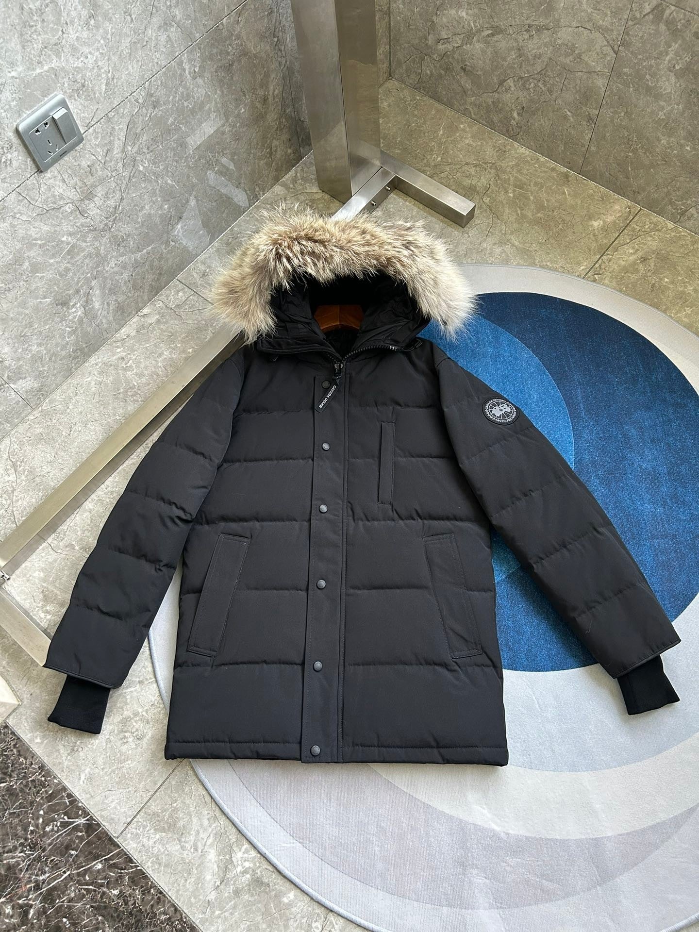 Black Mid - length Men's Down Jacket