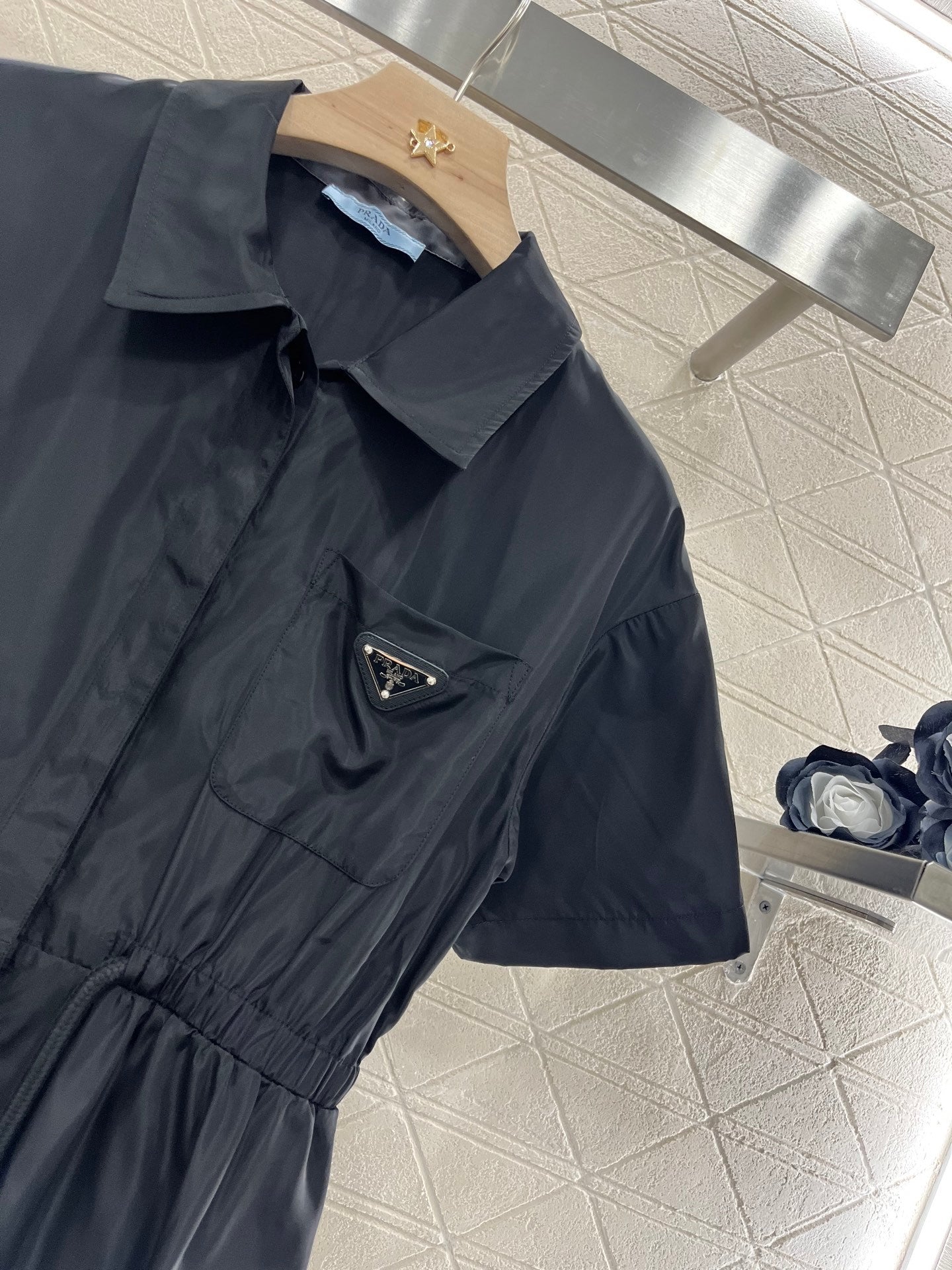 Black Short - sleeved Collared Drawstring Dress