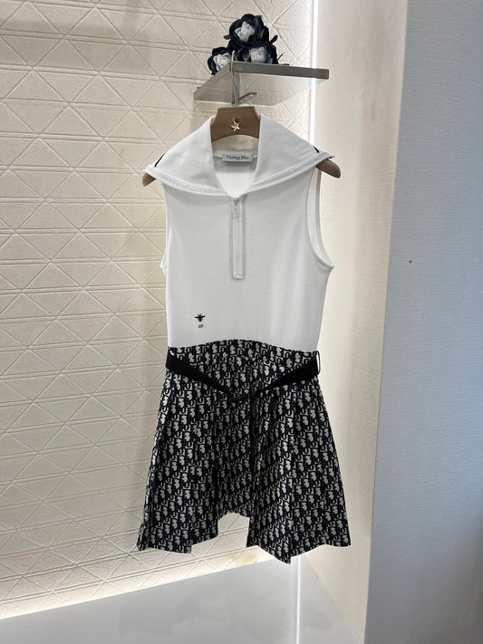 Collar pleated vest dress, customized with a cotton - spliced jacquard material