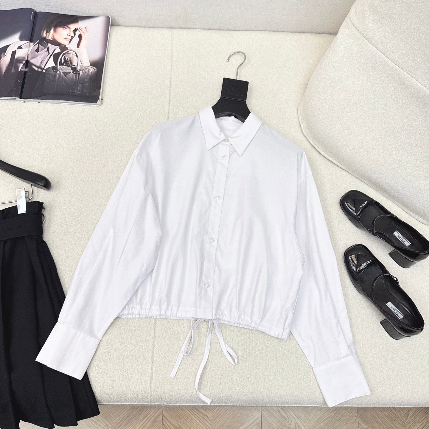 Drawstring cropped shirt with a sense of high - end luxury