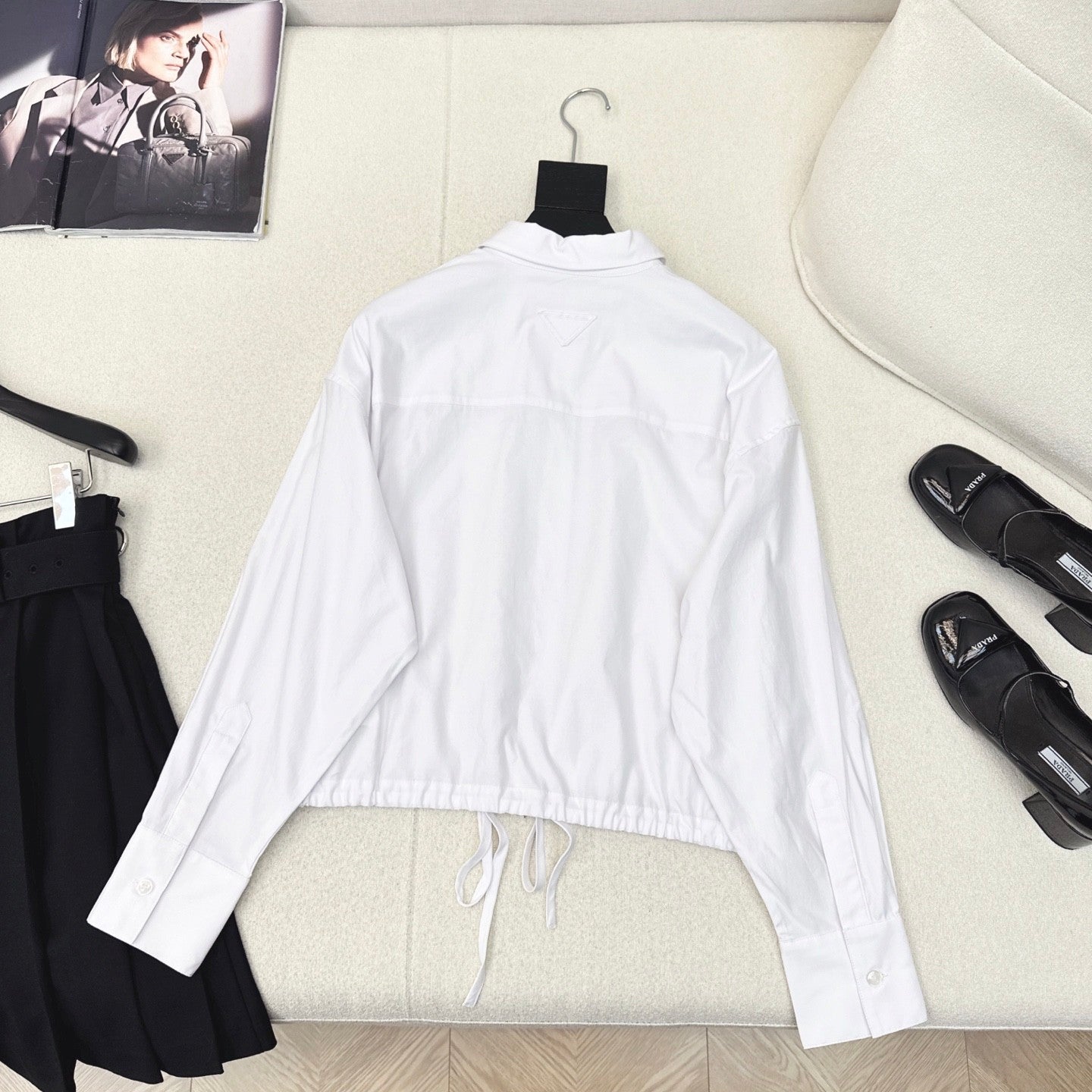 Drawstring cropped shirt with a sense of high - end luxury