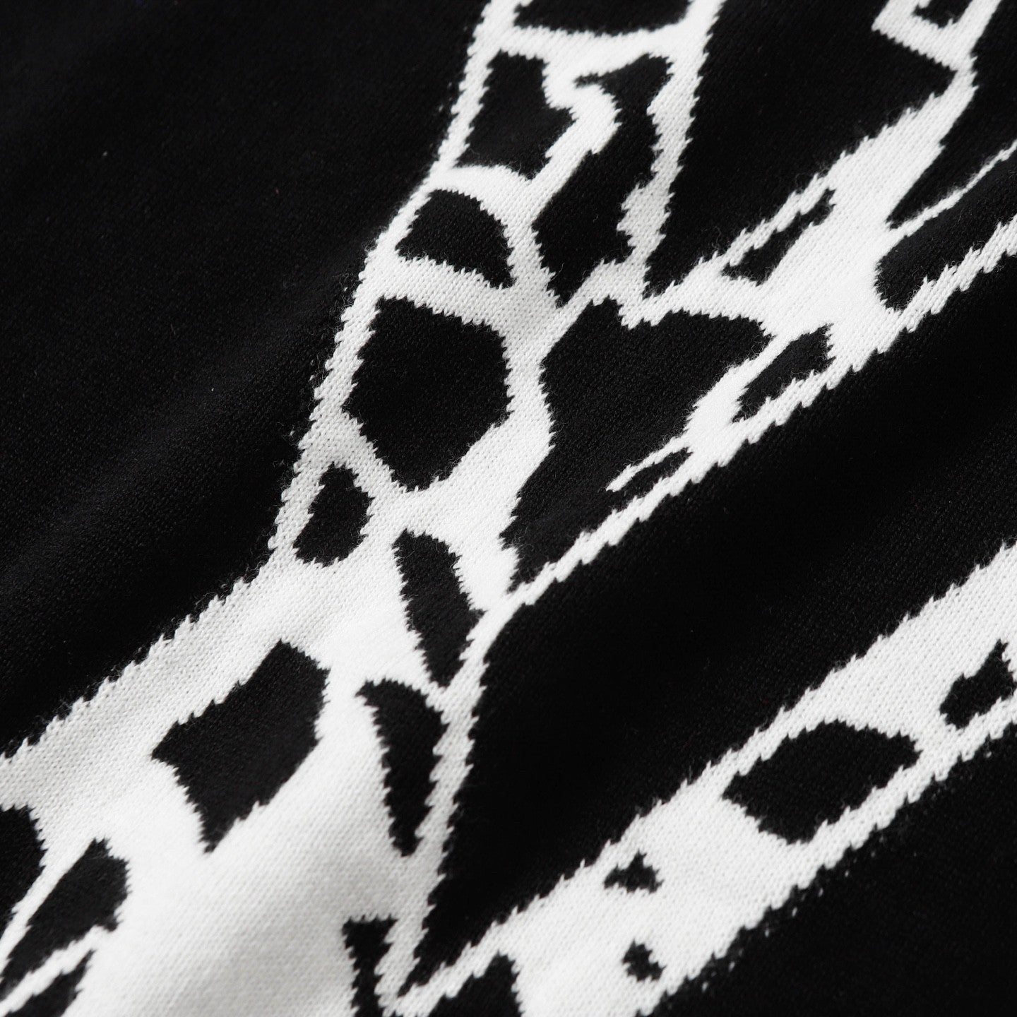 Distinctive LV - Logo Knit T - Shirts: Luxury and Style Redefined