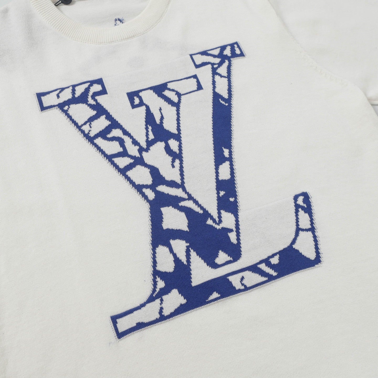 Distinctive LV - Logo Knit T - Shirts: Luxury and Style Redefined