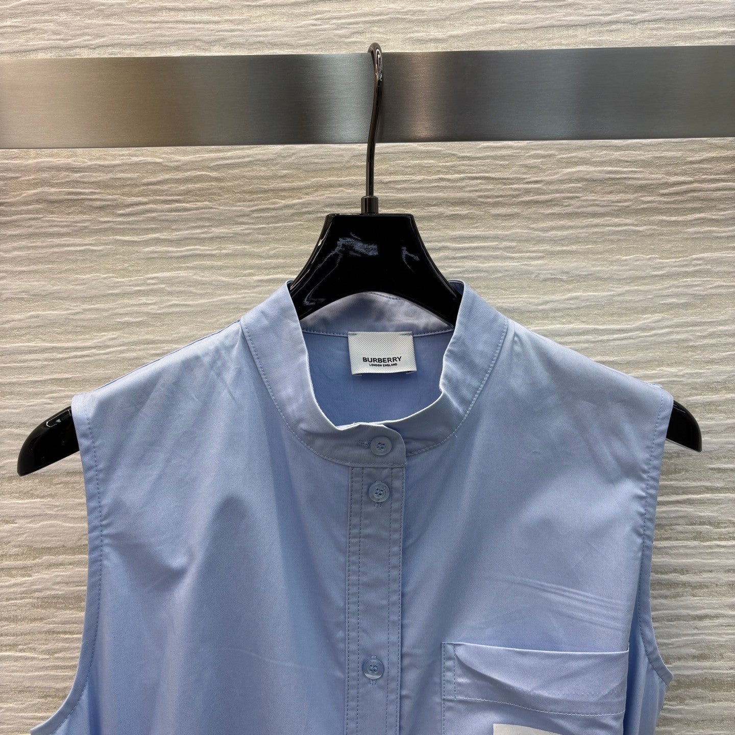 Stand - collar sleeveless shirt - style dress with letter prints