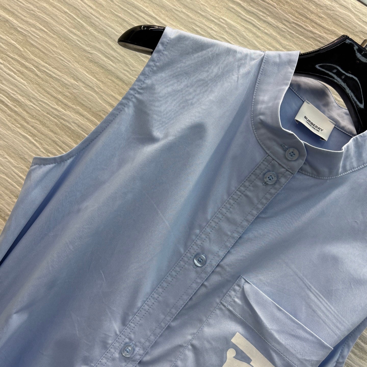 Stand - collar sleeveless shirt - style dress with letter prints