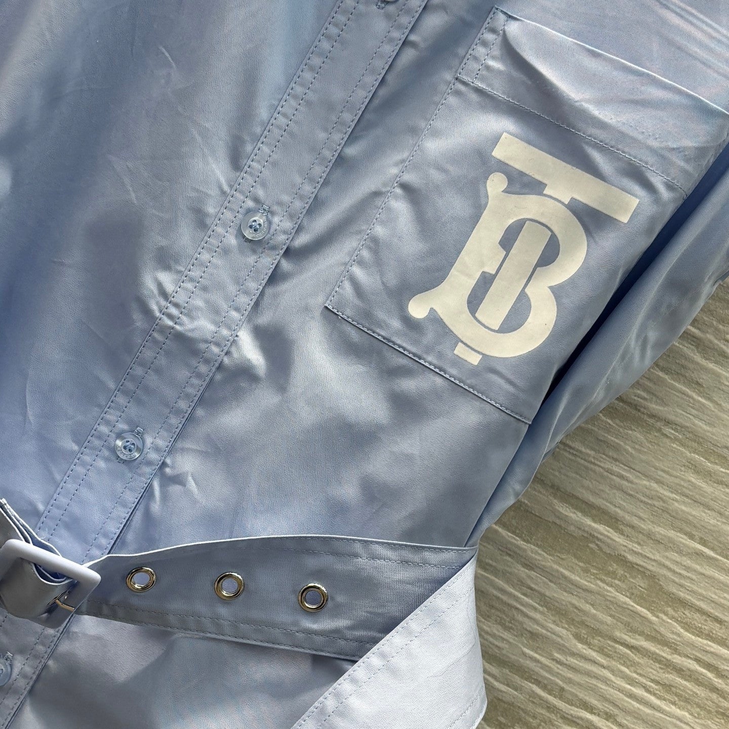 Stand - collar sleeveless shirt - style dress with letter prints