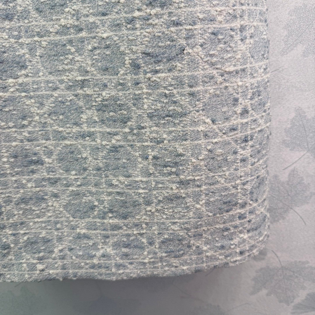 Short - sleeved tweed dress in the style of Chanel