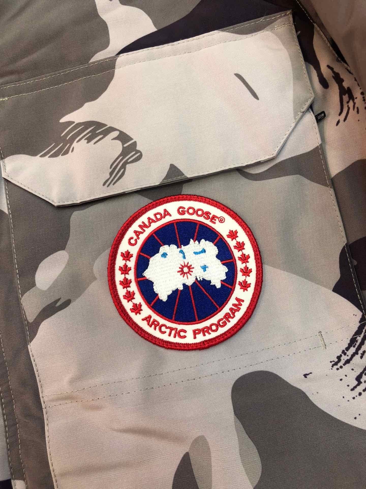 Camouflage Mid  length Hooded Down Jacket