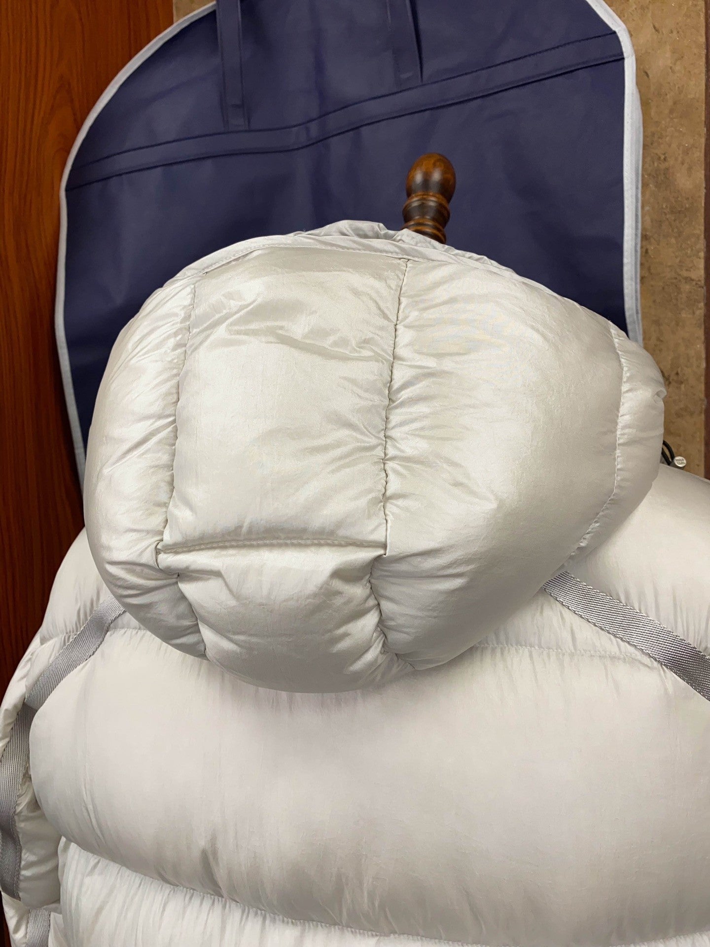 Silver  grey Women's Short  length Down Jacket