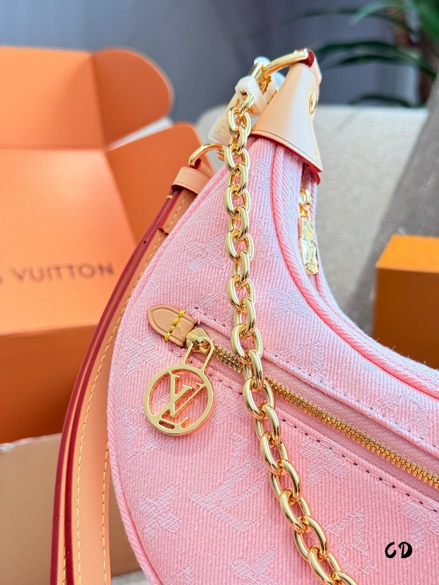 Pink Hand  carry and Armpit Bag