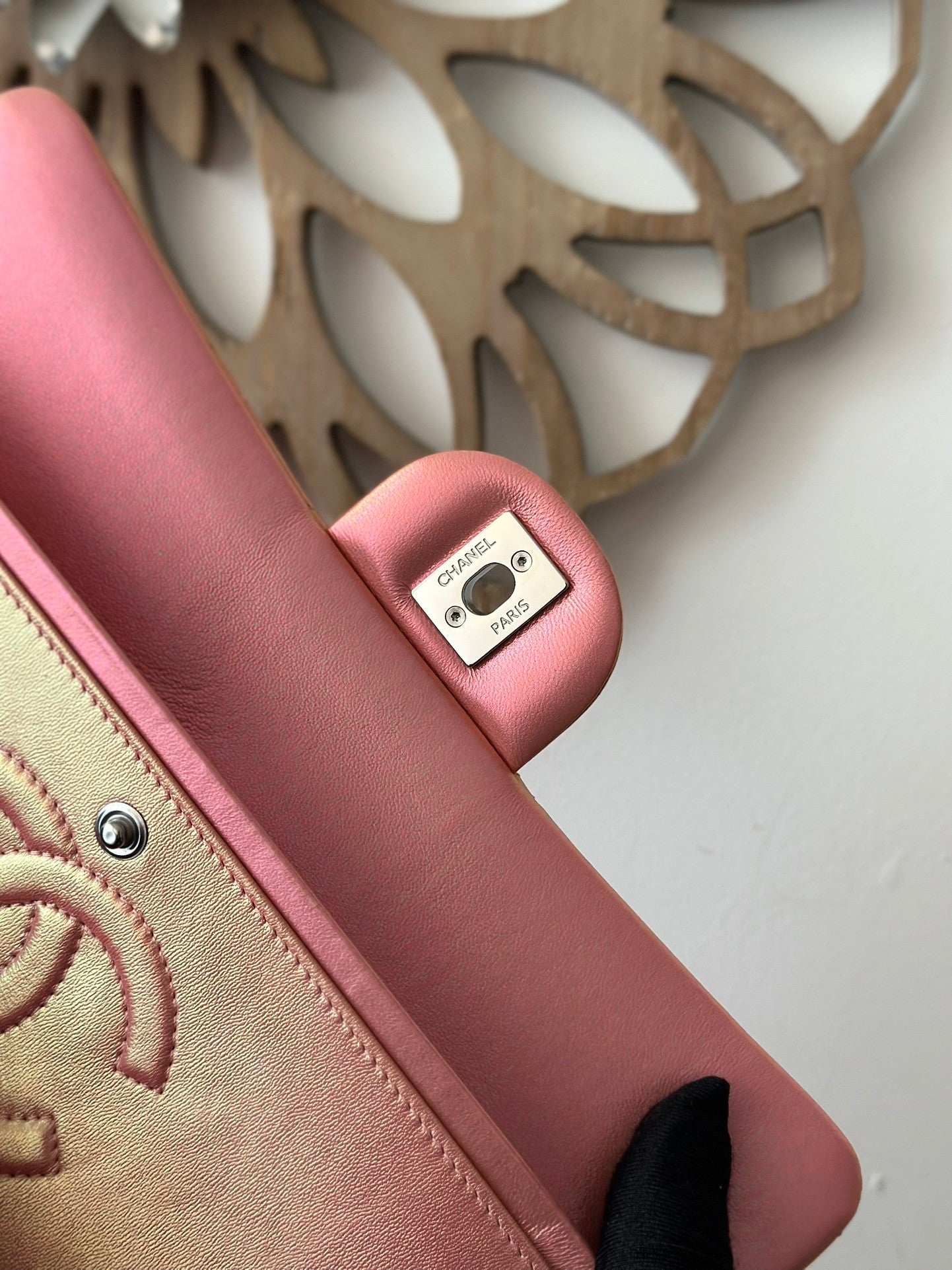 The classic Iridescent Powder  Chain Flap Bag in new pearlescent colors