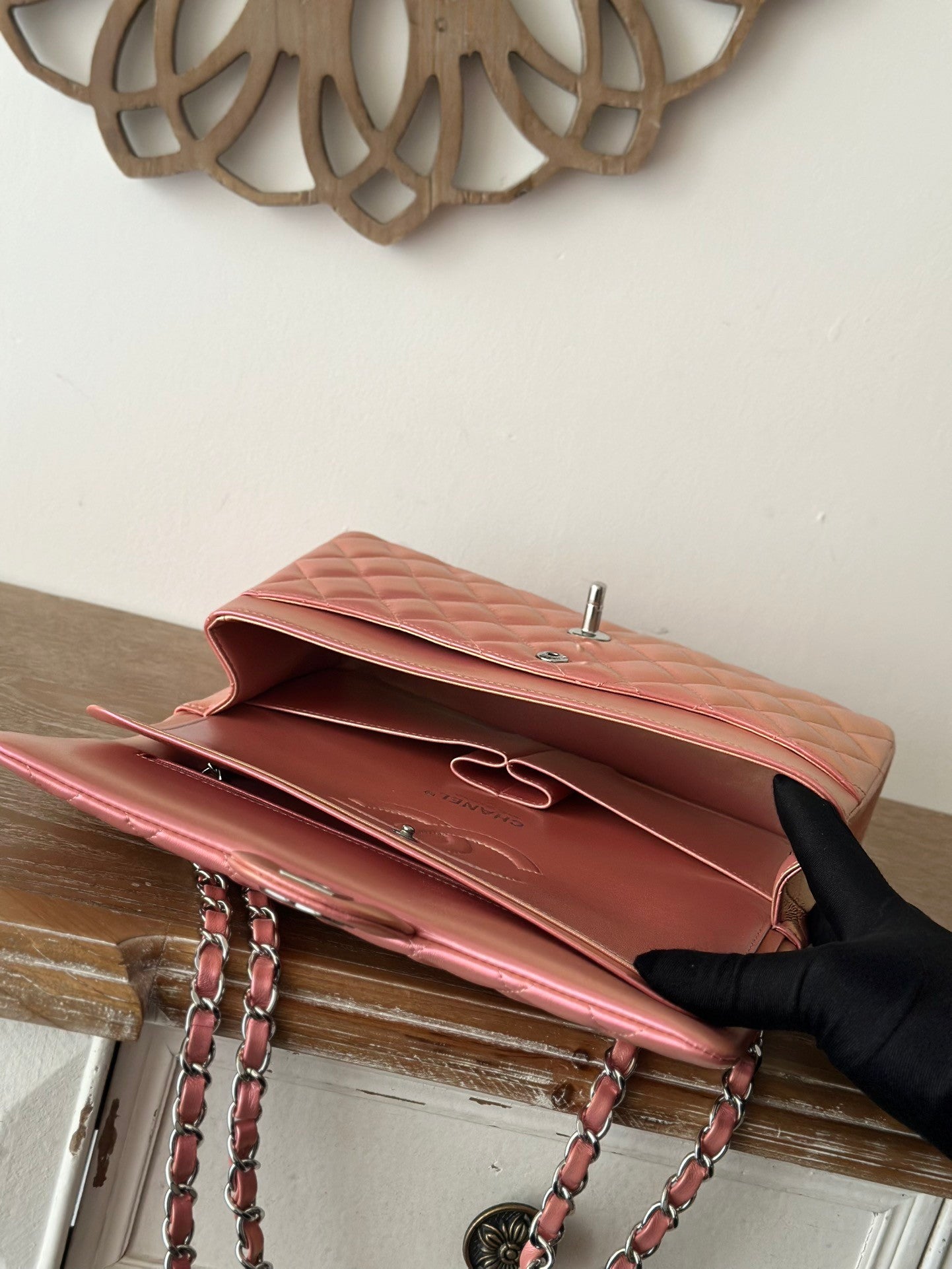 The classic Iridescent Powder  Chain Flap Bag in new pearlescent colors