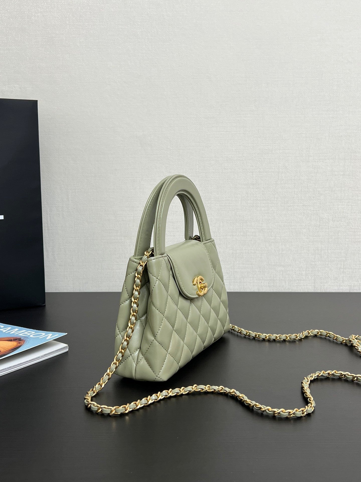 Large - sized Kelly Quilted Handbag