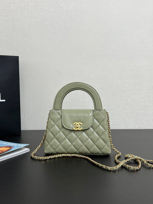 Large - sized Kelly Quilted Handbag