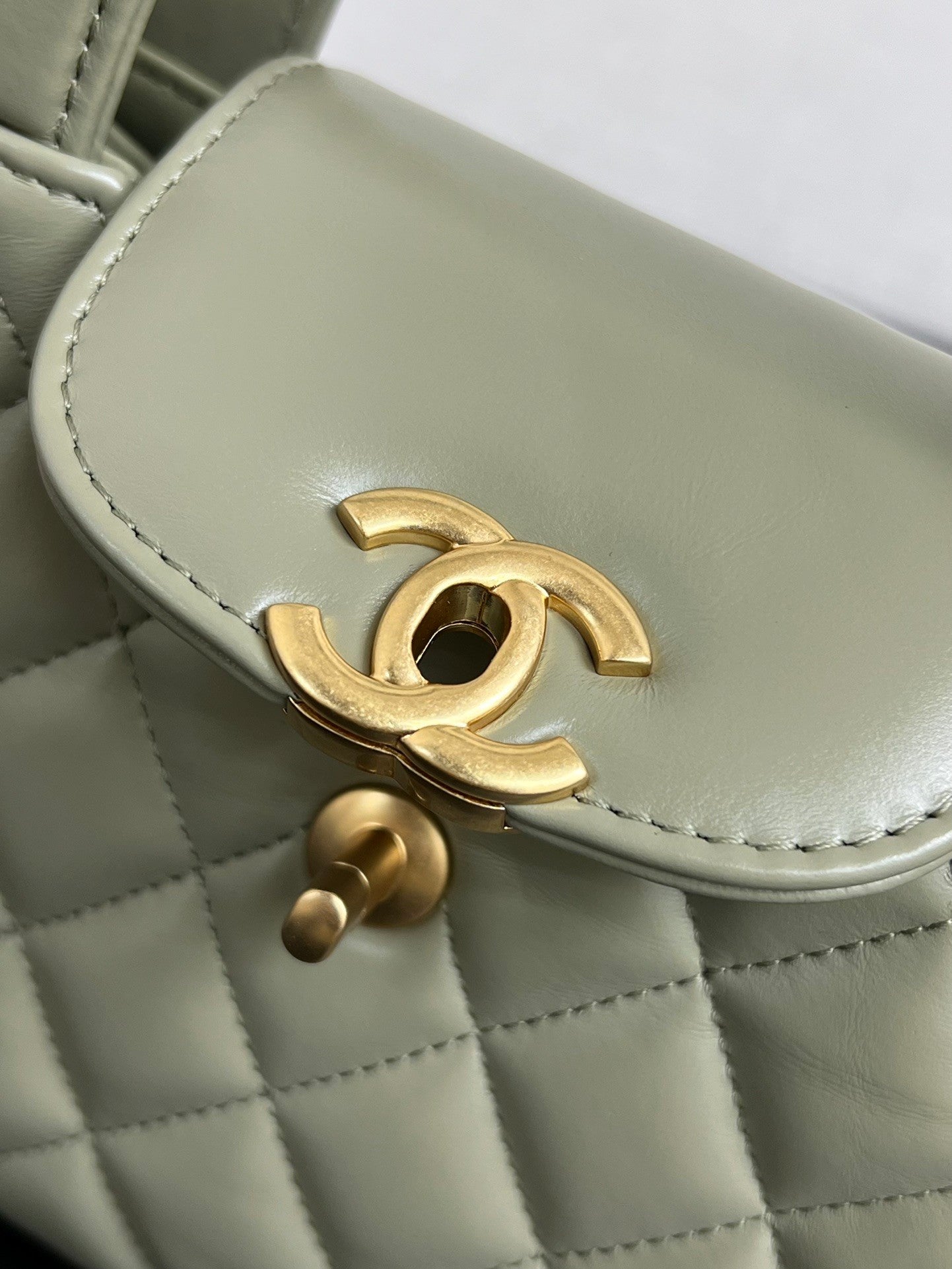 Large - sized Kelly Quilted Handbag