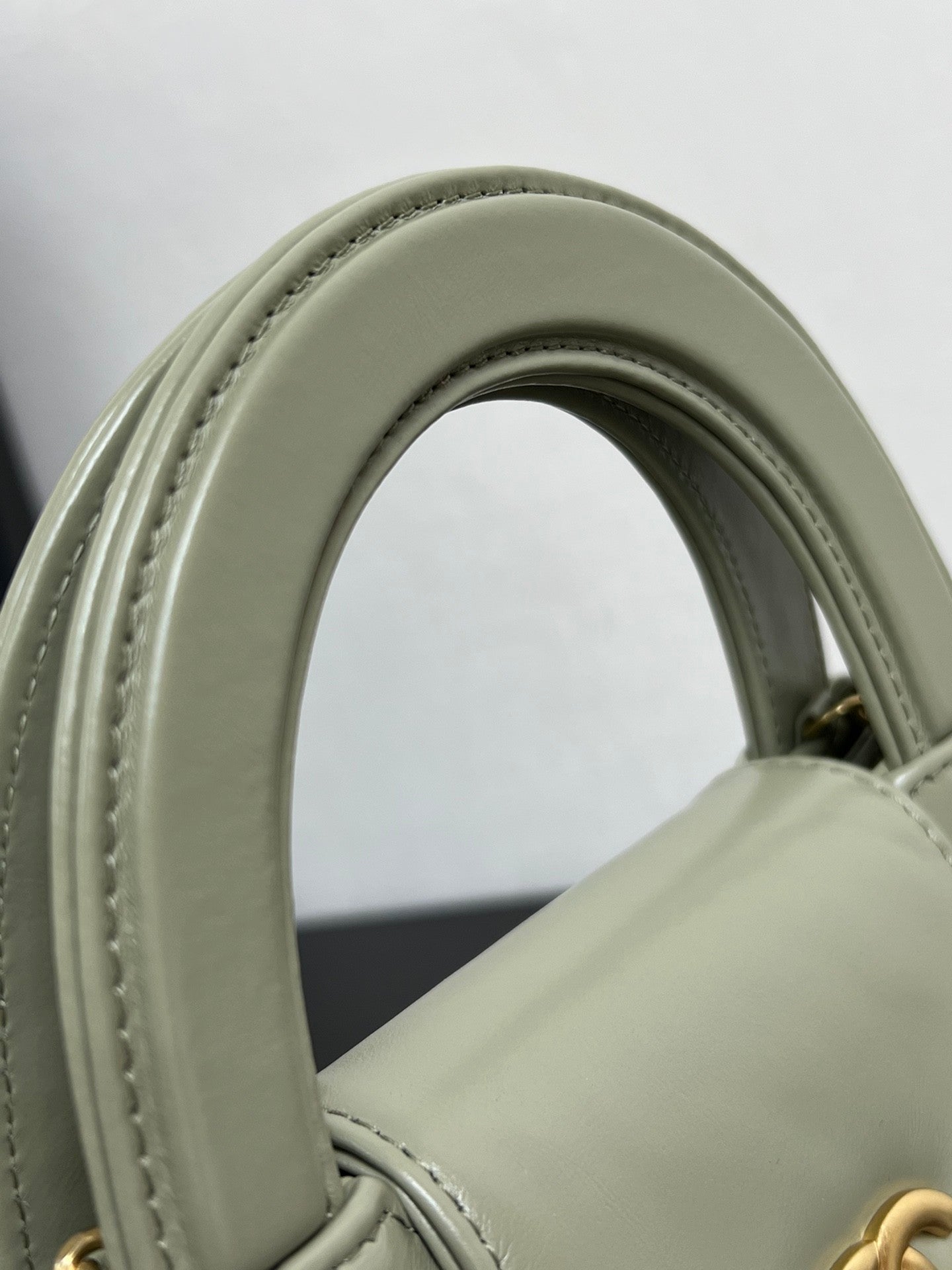 Large - sized Kelly Quilted Handbag