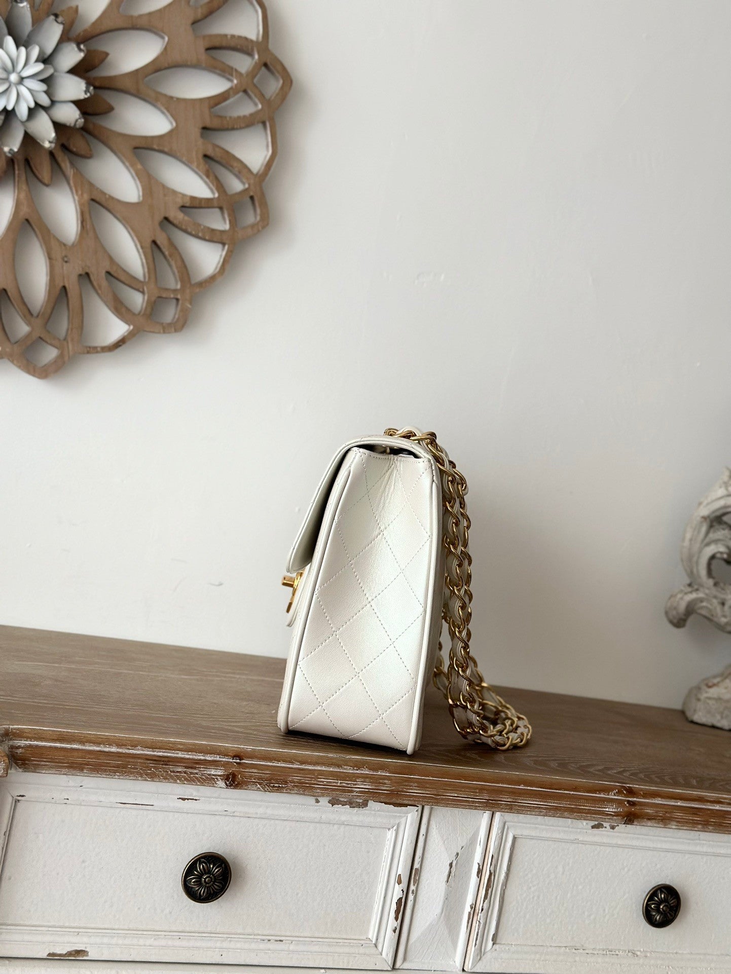 White lambskin Quilted Flap Chain Bag