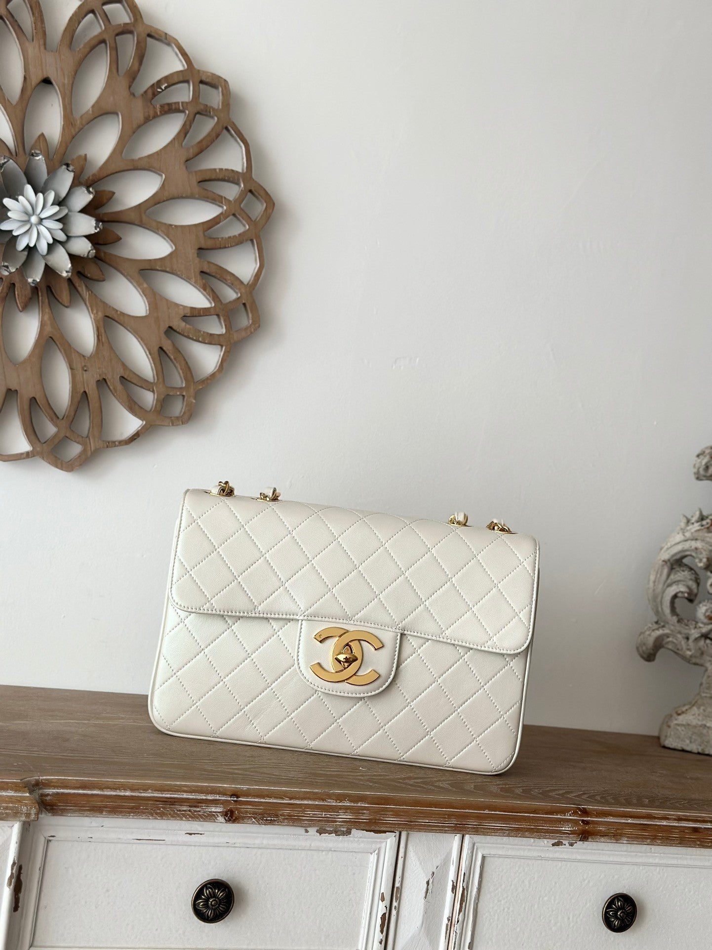 White lambskin Quilted Flap Chain Bag