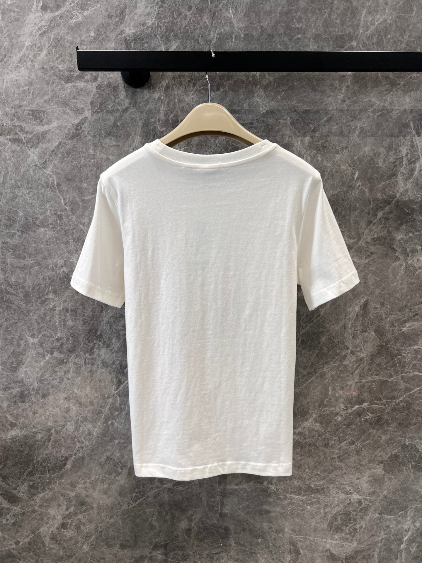 Round-neck Short-sleeved T-shirt with Knight and War Horse Embroidery