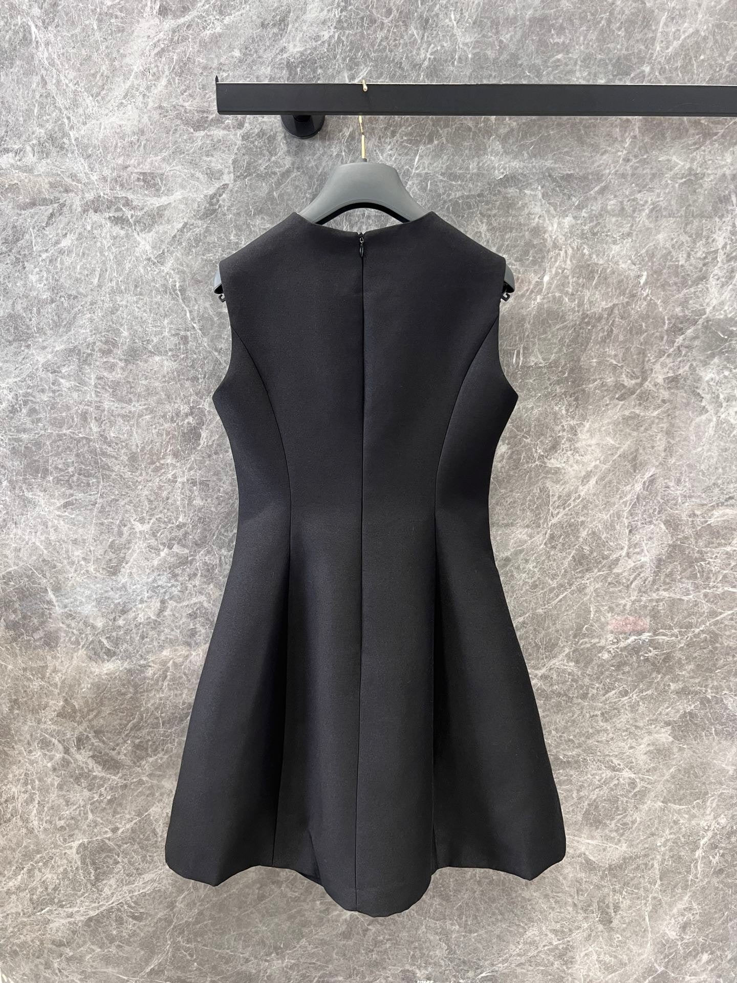 Black Simple Waist  Cinching Dress