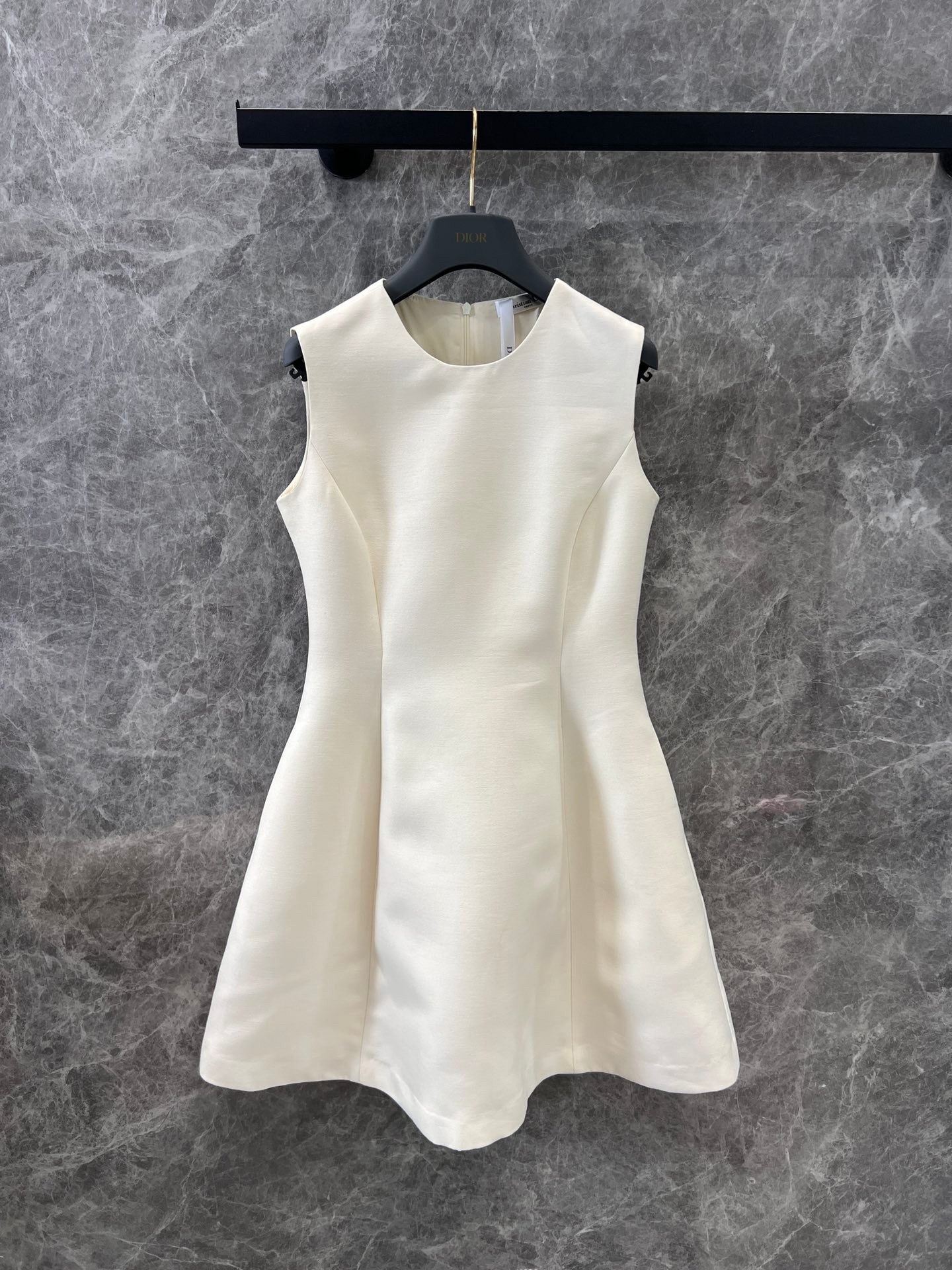 White Simple Waist  Cinching Dress