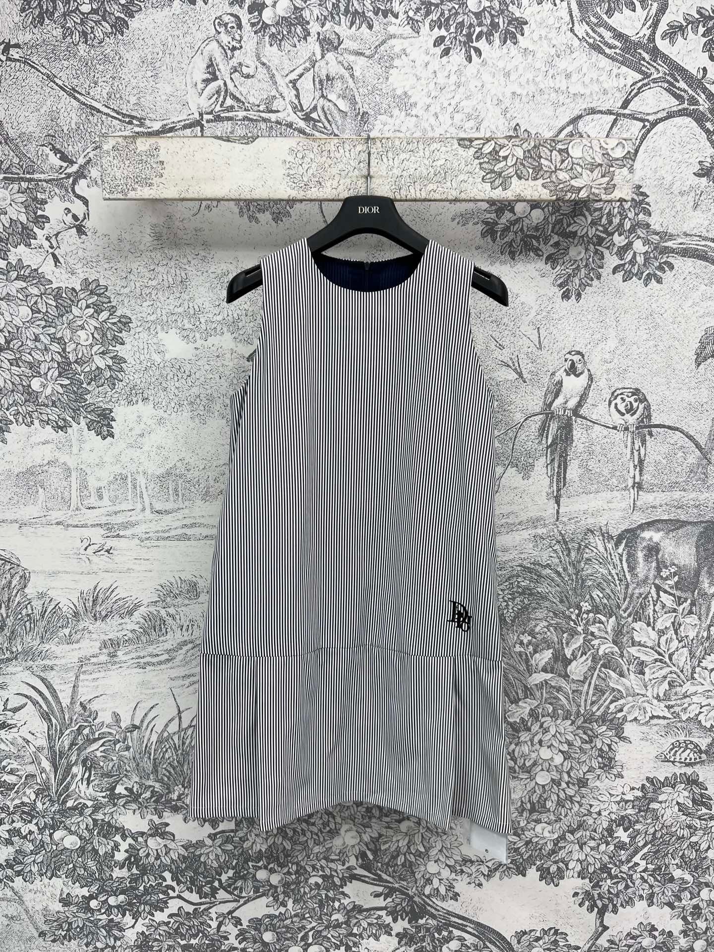 Striped sleeveless dress