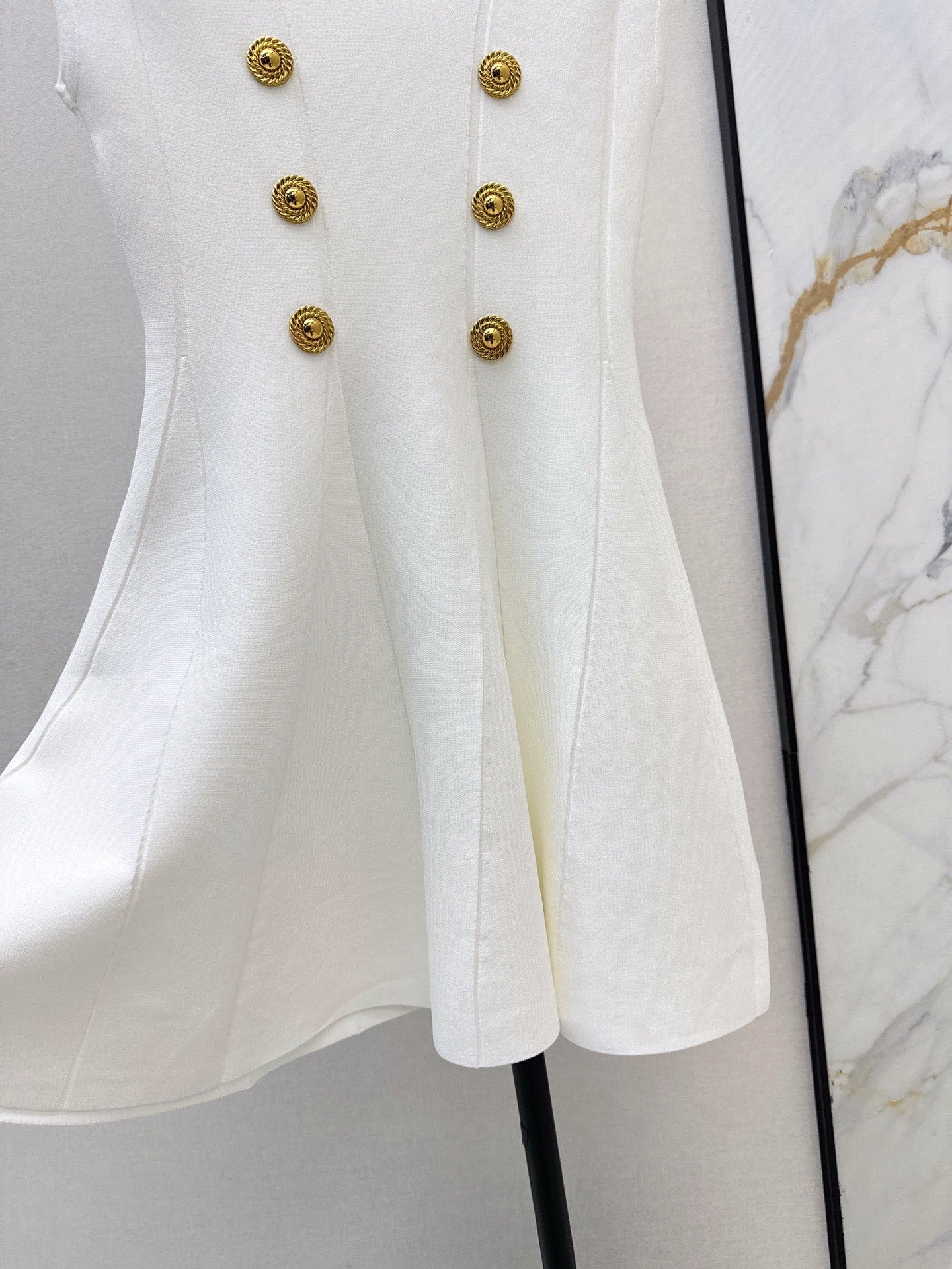 White Sleeveless V - neck Dress