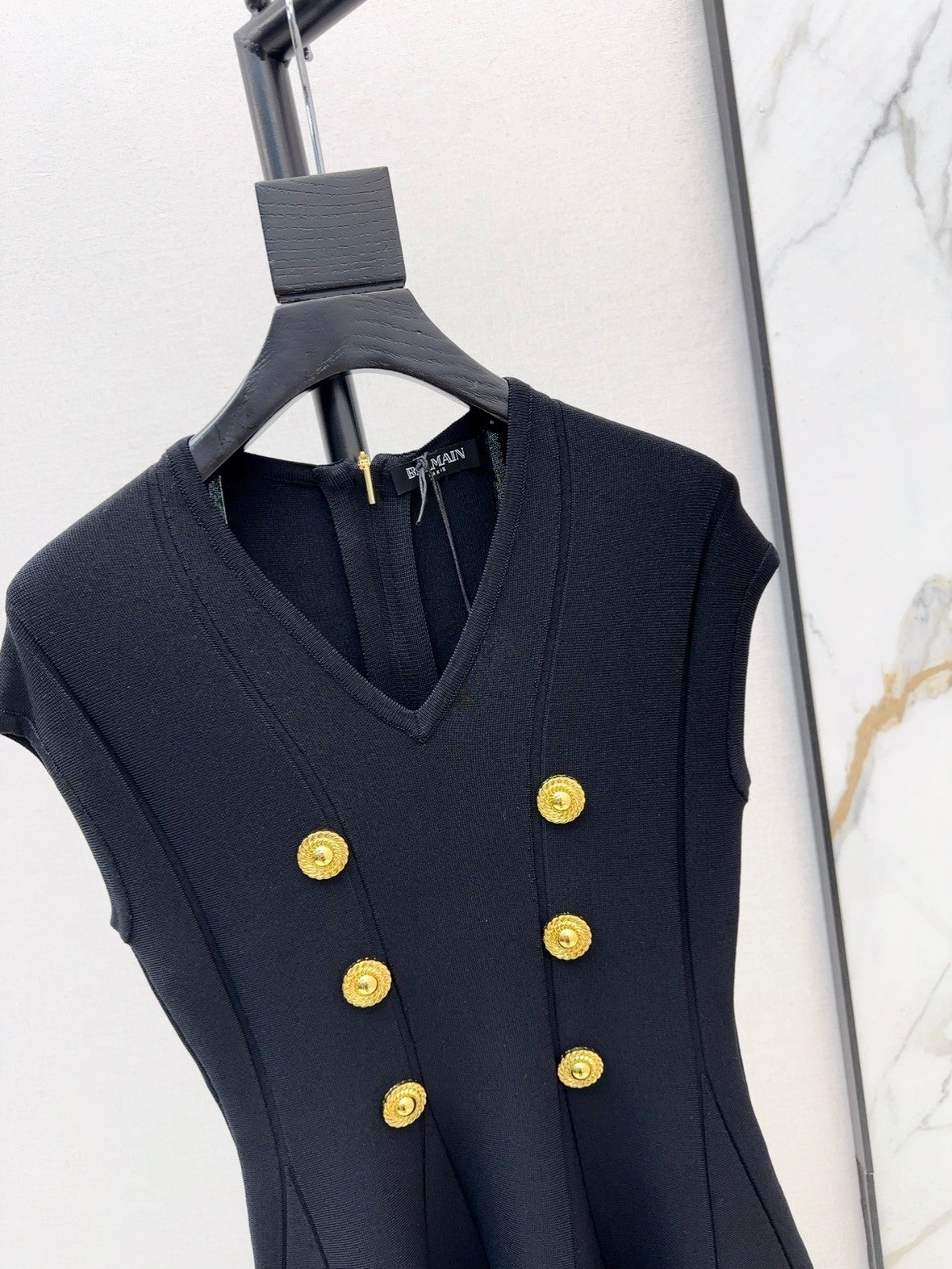 Black Sleeveless V - neck Dress