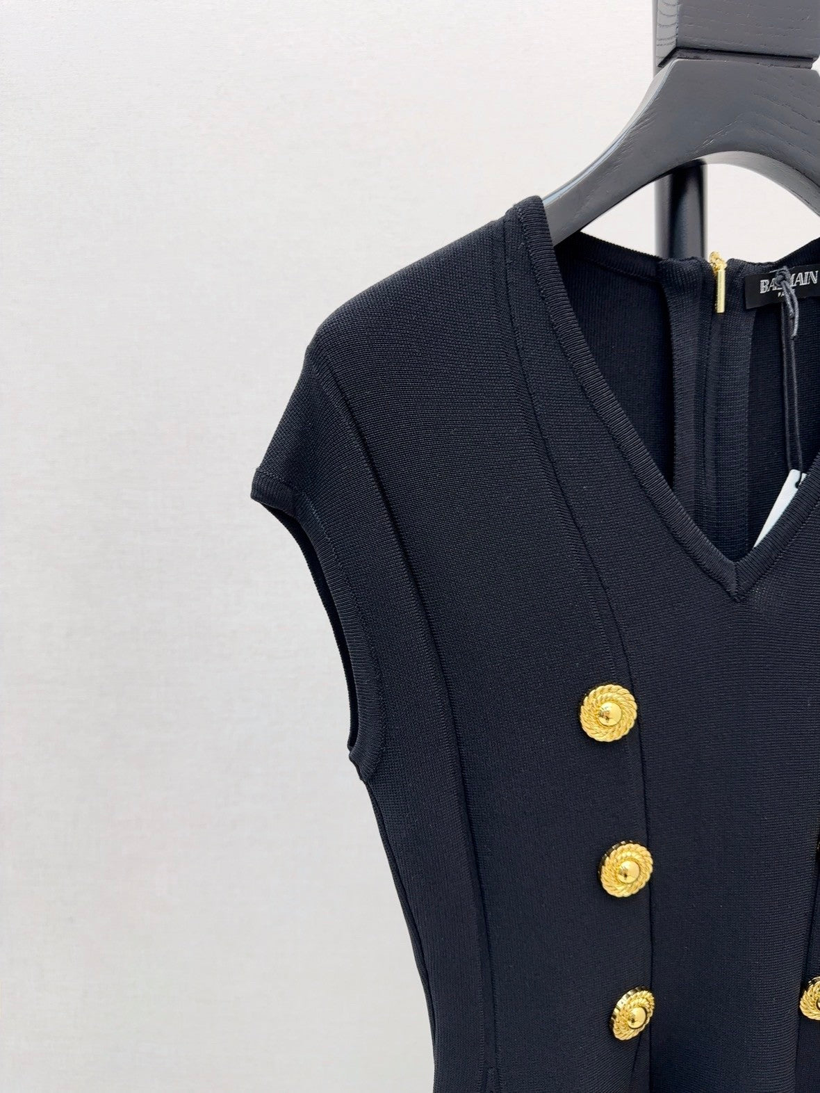 Black Sleeveless V - neck Dress